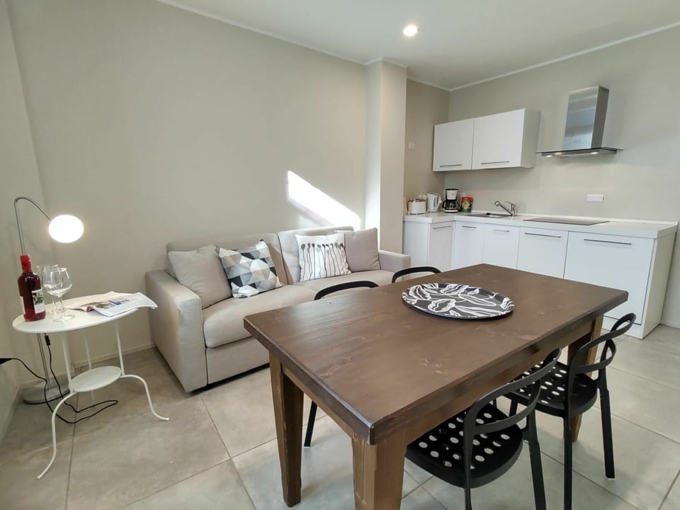 Table, Furniture, Property, White, Building, Chair, Couch, Interior Design, Wood, Flooring