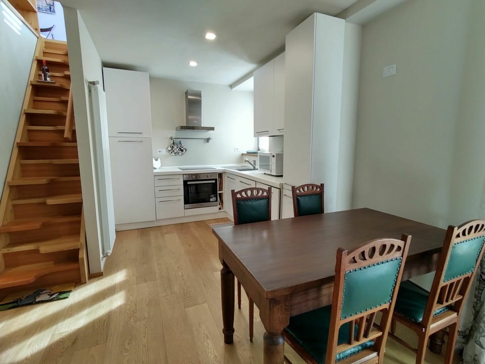 Table, Furniture, Property, Wood, Interior Design, Chair, Hall, Flooring, Floor