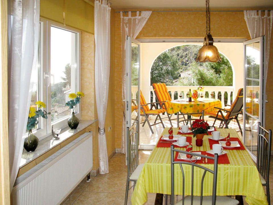 Table, Furniture, Property, Plant, Decoration, Interior Design, Textile, Chair, Building, Orange