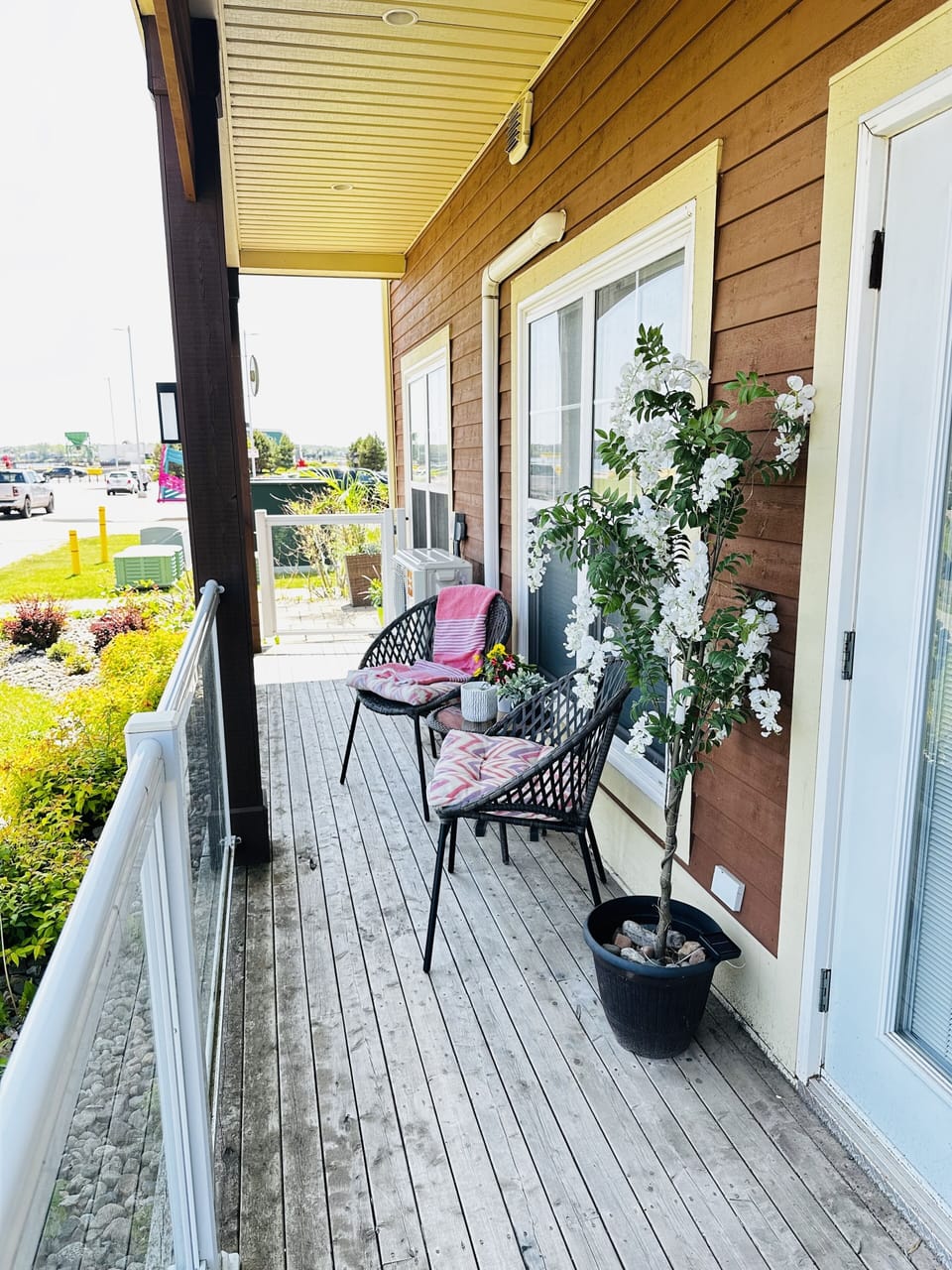 Cozy front porch with seating area 