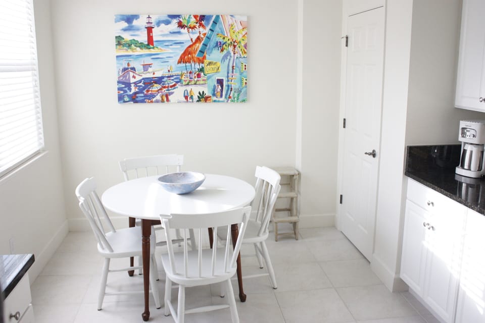 Breakfast Nook