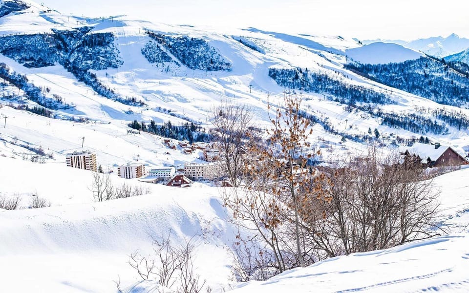 Snow and ski sports