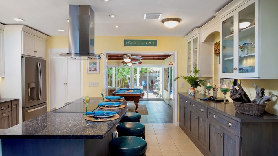 Bar top dining
