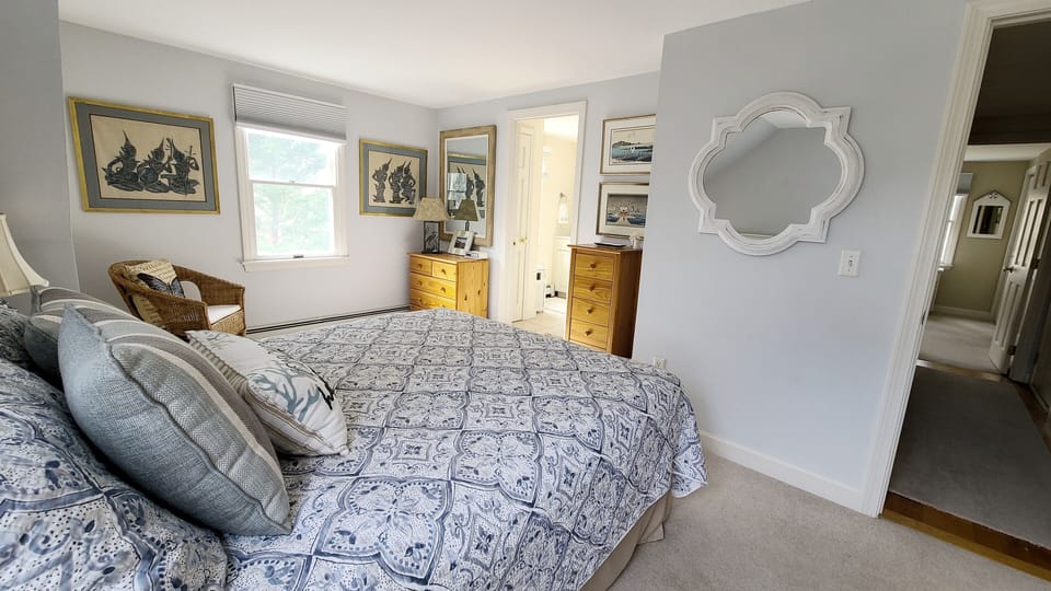 Second floor bedroom with queen bed