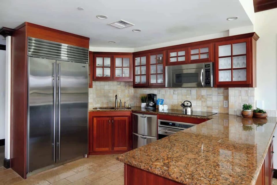 Fully Stocked Kitchen