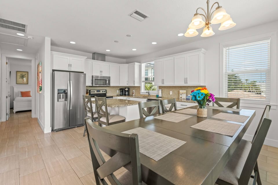 The kitchen was newly upgraded, featuring stainless steal appliances