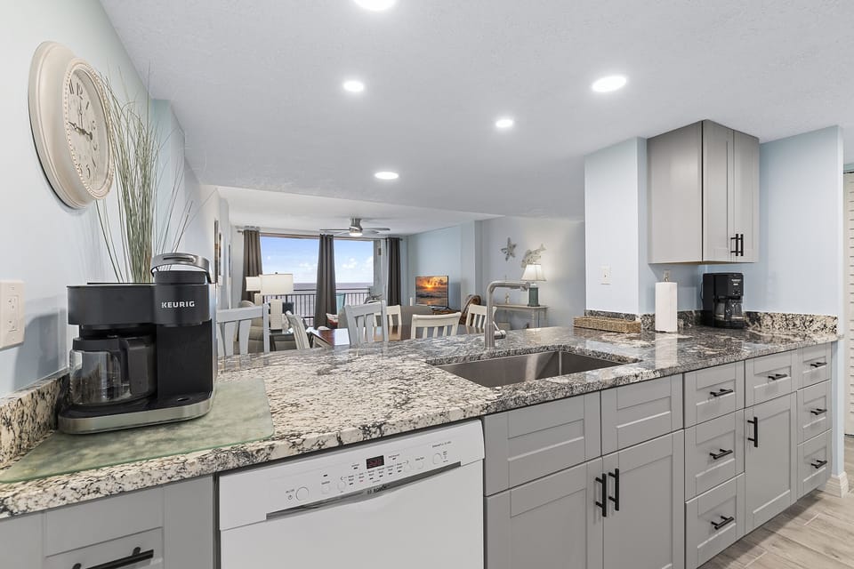 Fully Stocked Kitchen with New Updates