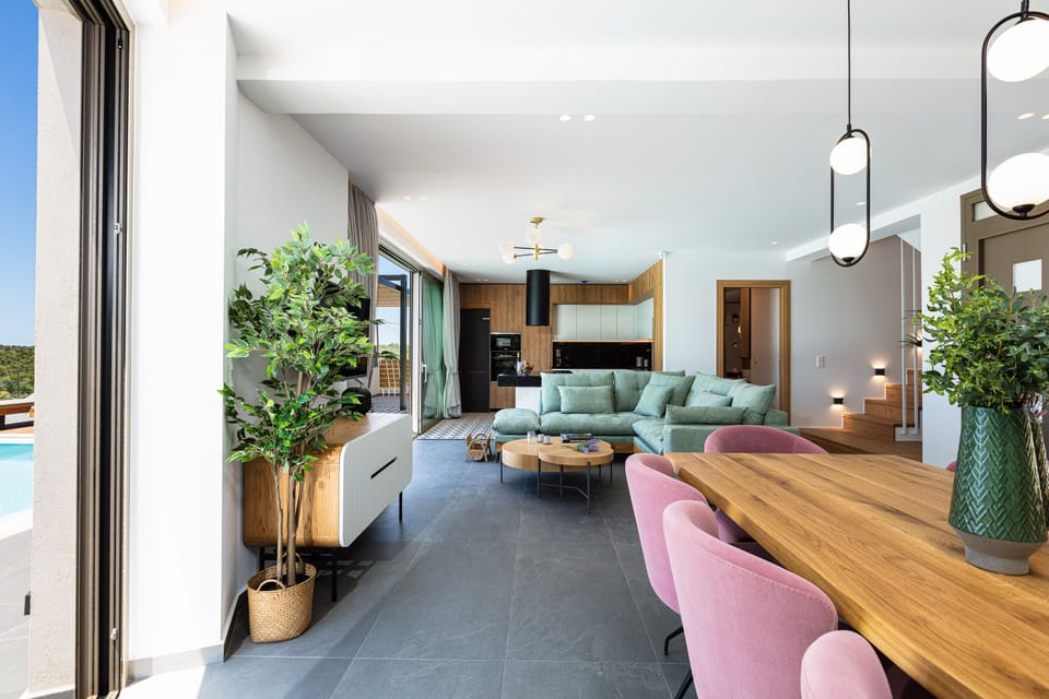 Living room & dining decoration elements.