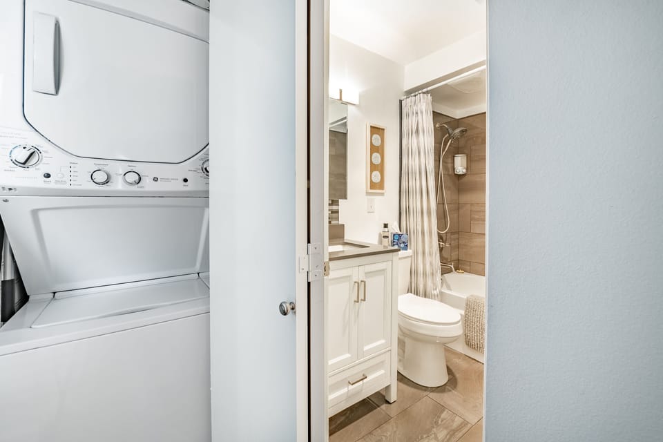 Washer & dryer in unit
