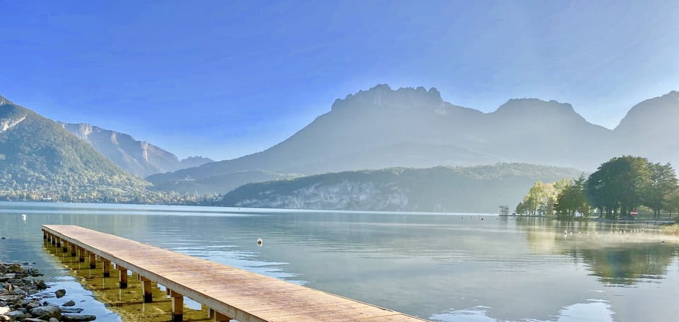 Lake Annecy - Saint-Jorioz beach 10 minutes away by car