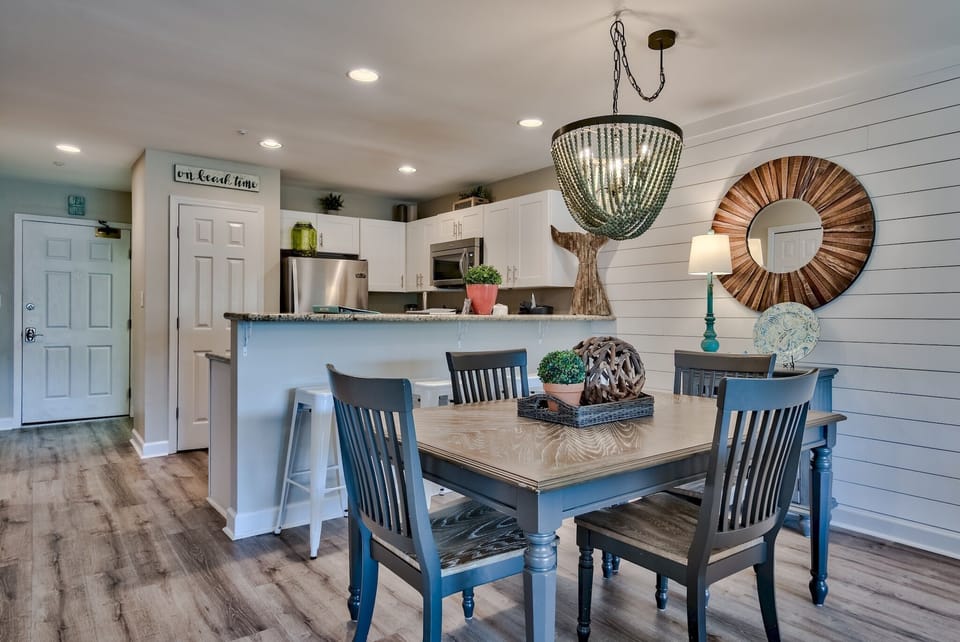 Kitchen/Dinning Area