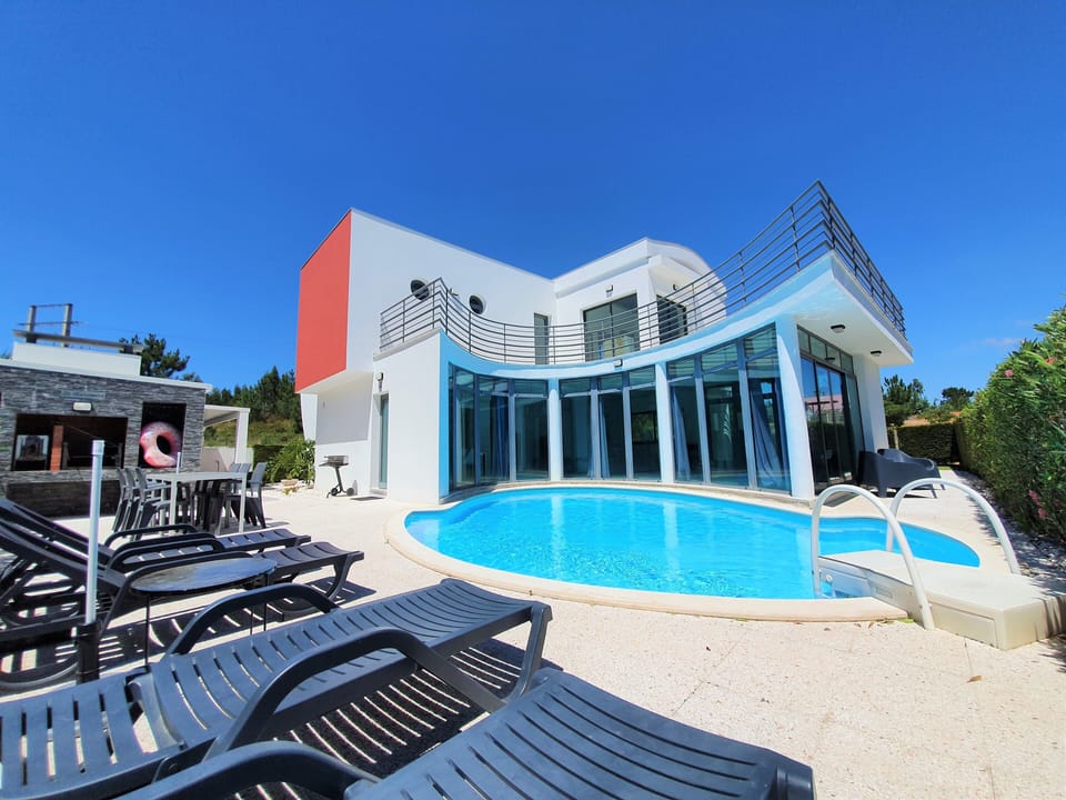 Private pool, BBQ (parrilla)