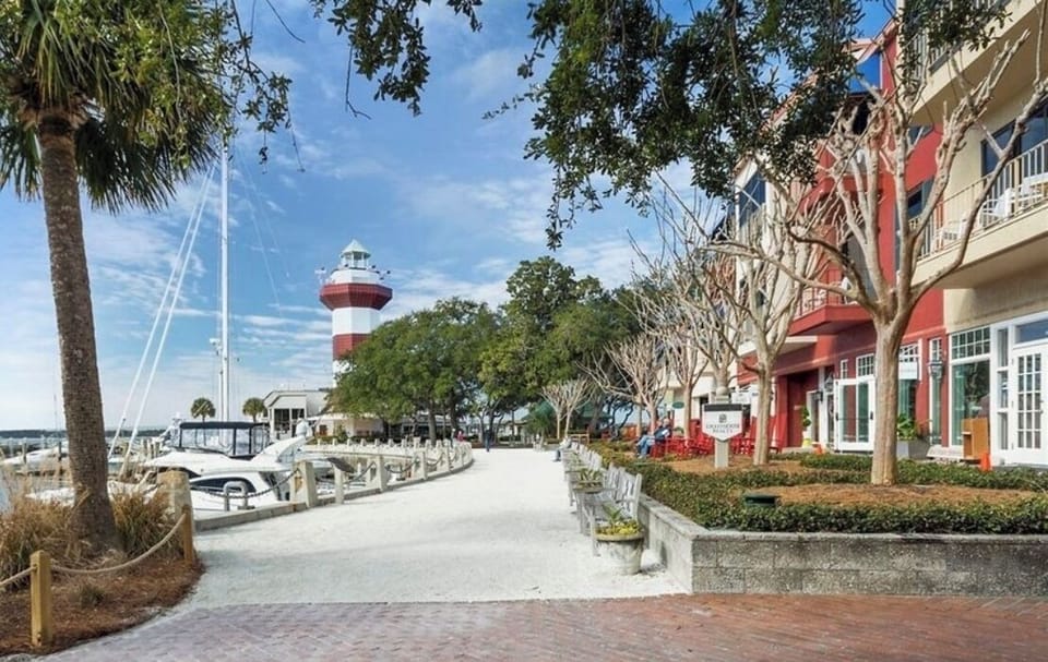 Harbortown marina and shopping