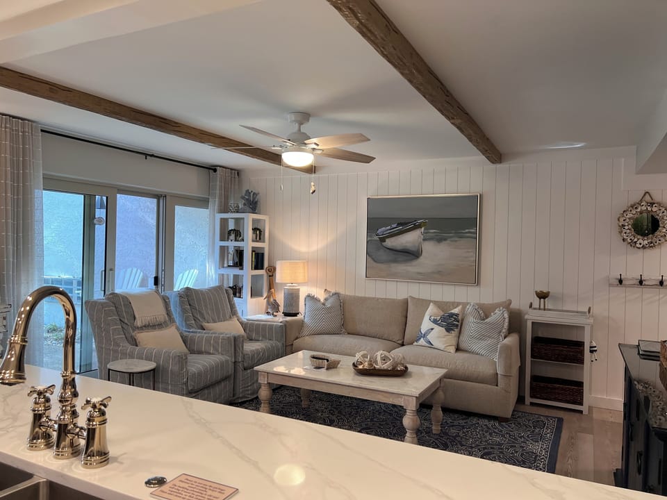 Spacious comfortable living room