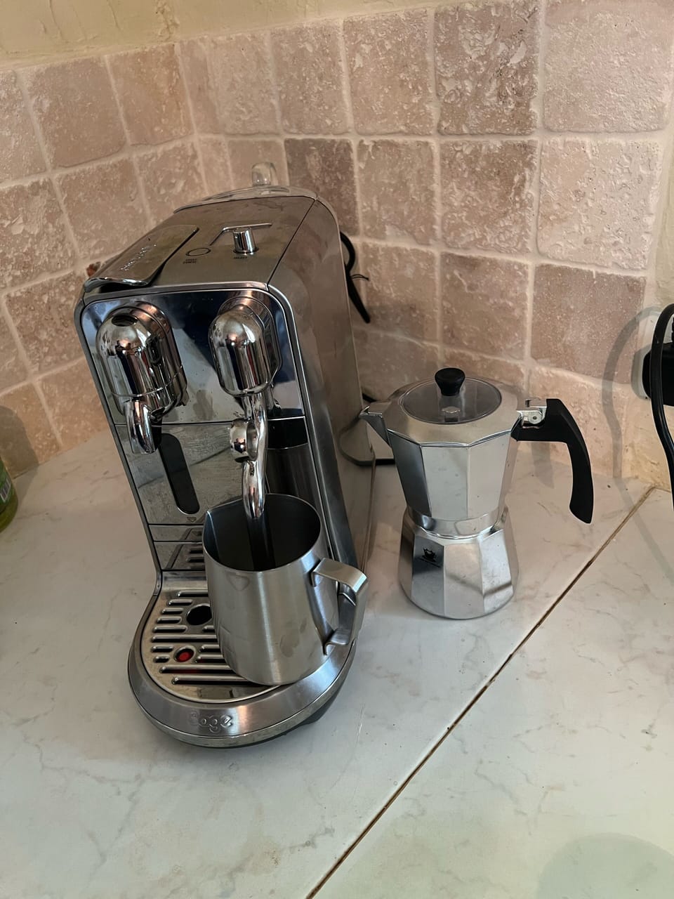 Nespresso coffee maker with milk frother!