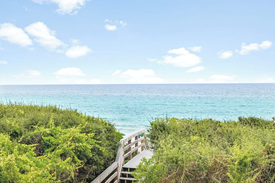 Take in the Gulf Views!