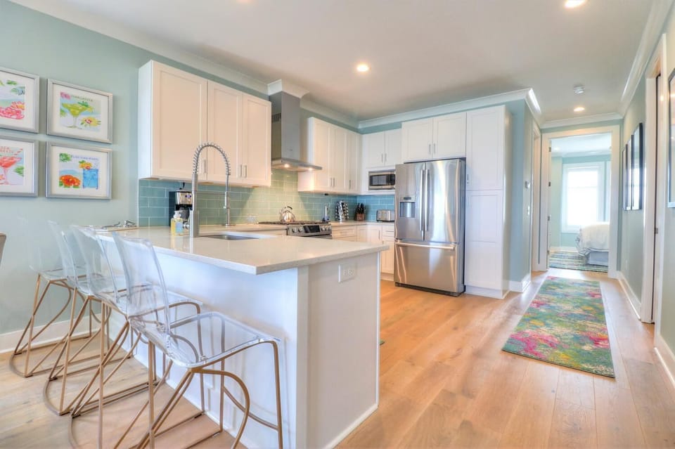 Lilypad A-Kitchen Breakfast Bar