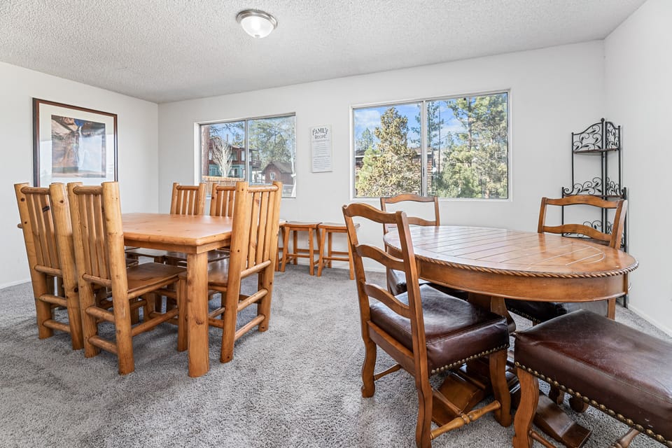 Dining Room. - Spacious Dining Room with plenty of seating.