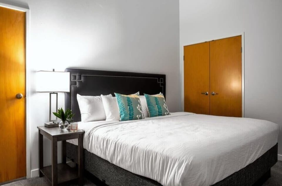 CozySuites in the heart of Indianapolis 2BR 2BA
