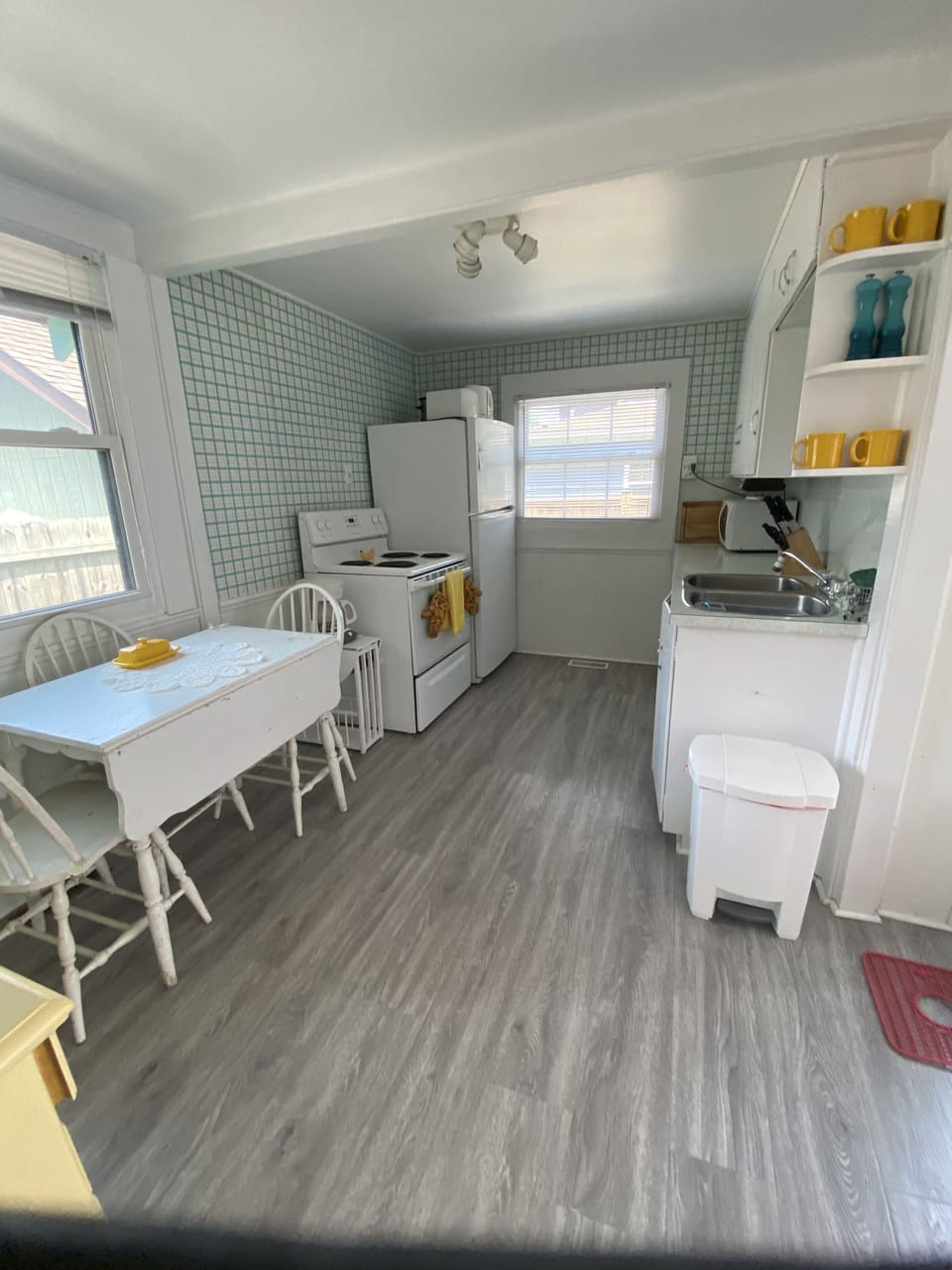 Kitchen has everything you need
