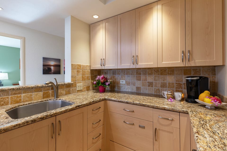Island Sands 606 Kitchen