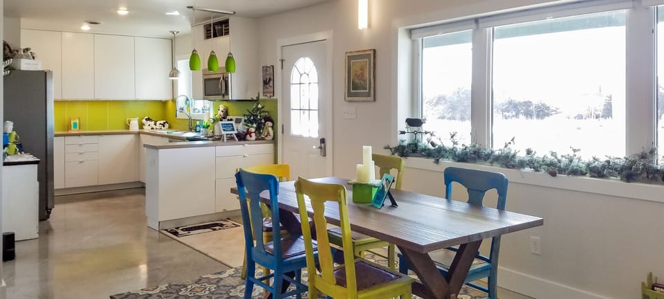 Full Kitchen with adjacent dining space