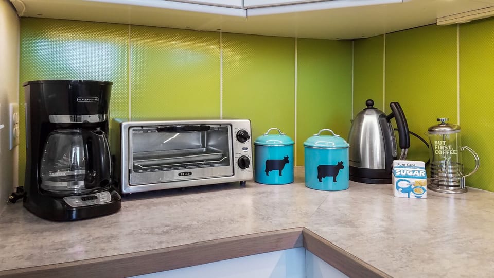 Enjoy coffee, tea, or a Dutch Letter pastry in the toaster!