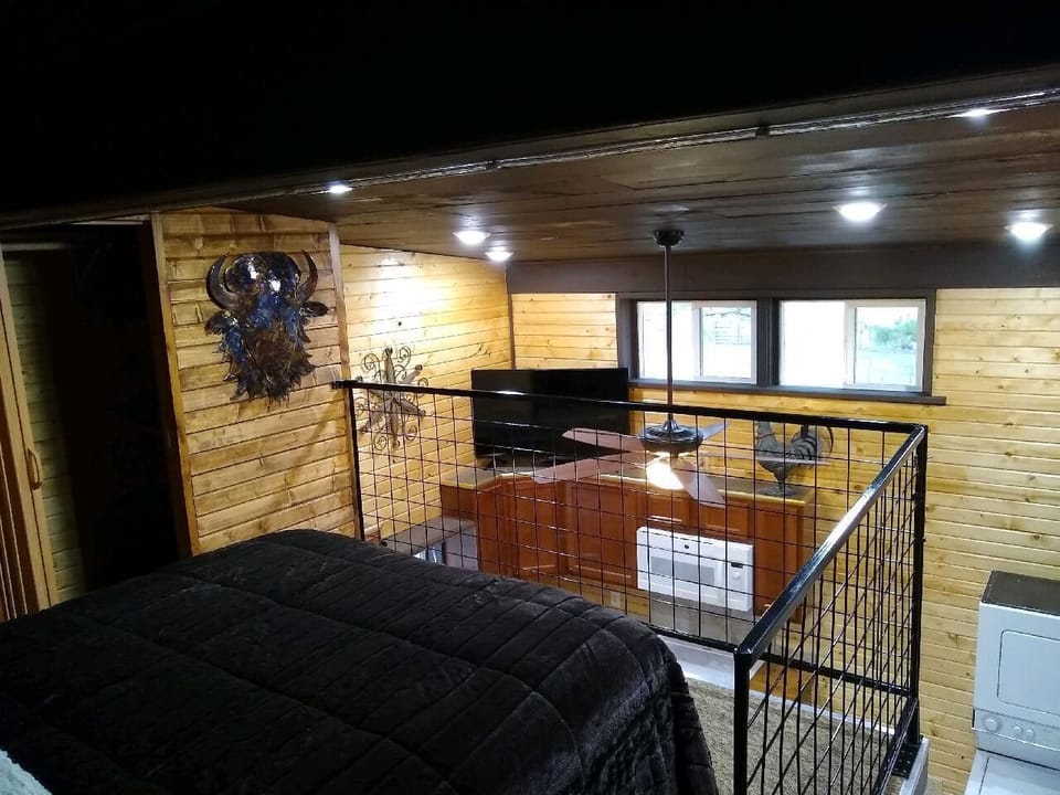 Upstairs bedroom looking down
