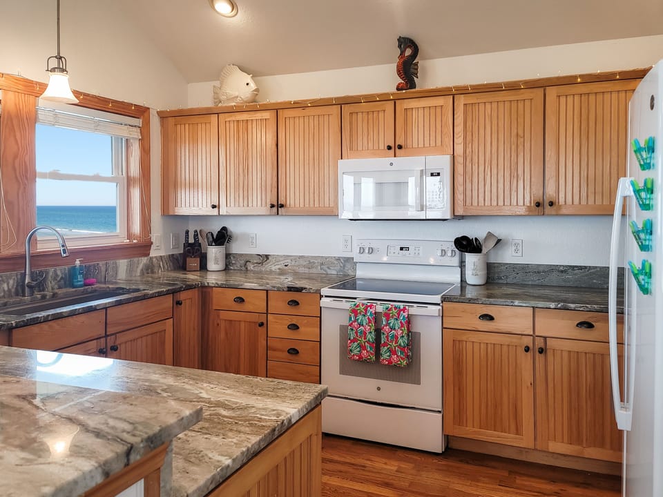 'The cookware was so nice I searched online and ordered myself a set."-guest '21