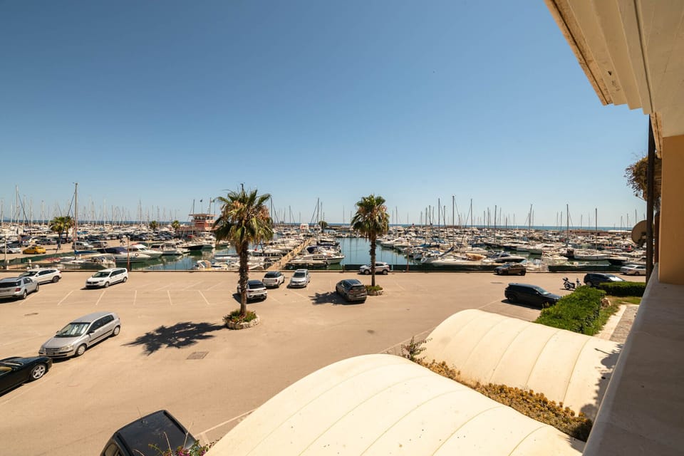 Marina