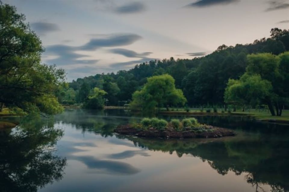 Cloudy day at Willow Creek Falls