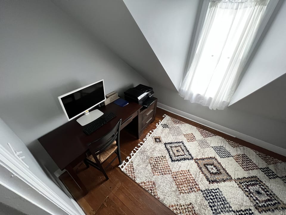 Upstairs office in loft area 
Business class Wifi 