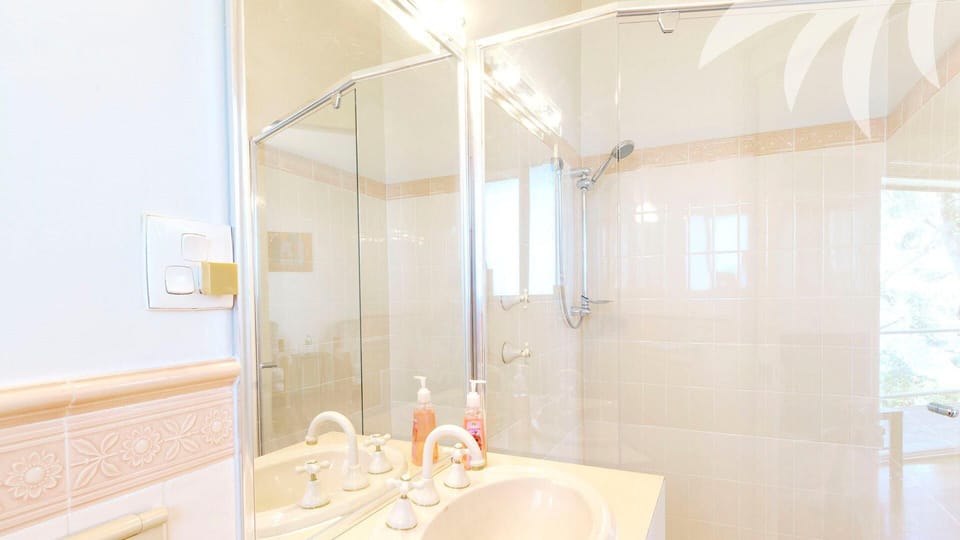 Bath room 