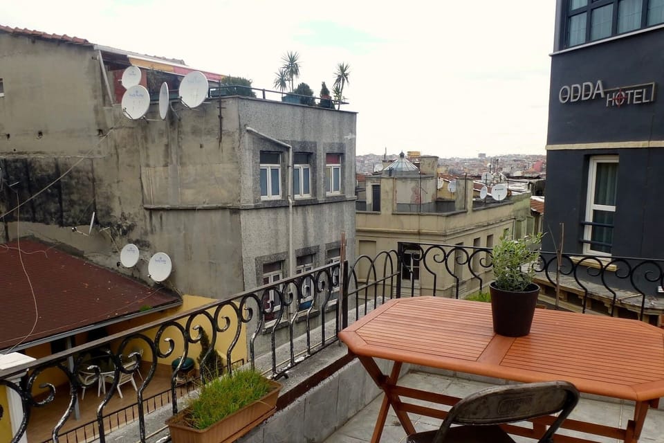 Outside space on the shared roof terrace