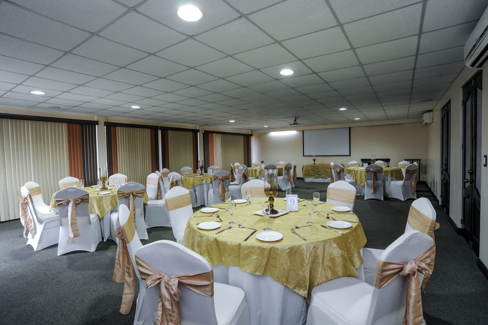 Banquet hall