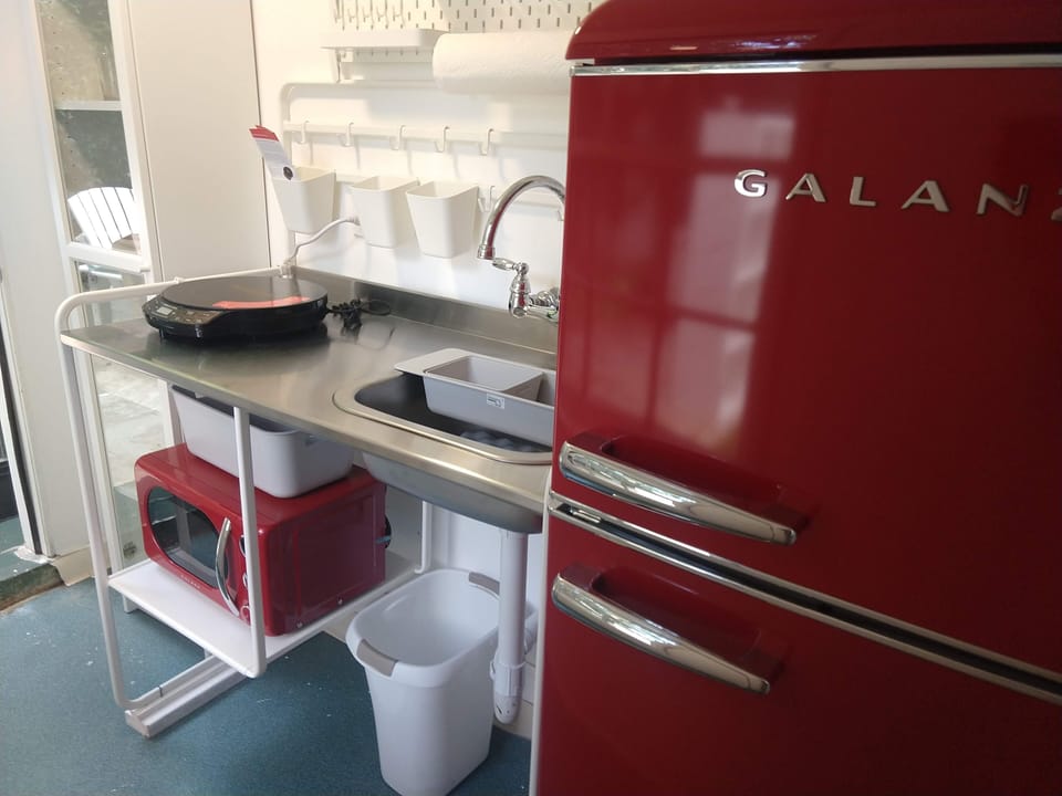 Small number of dishes and utensils provided