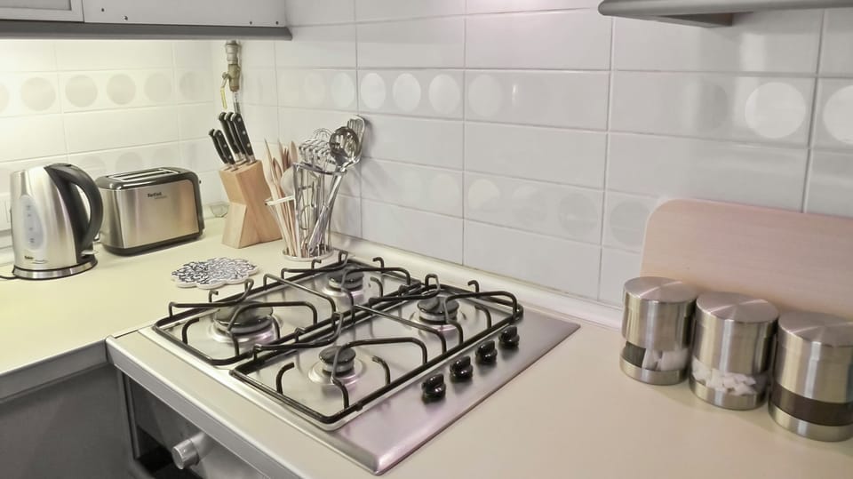 Gas hob and thoughtful details