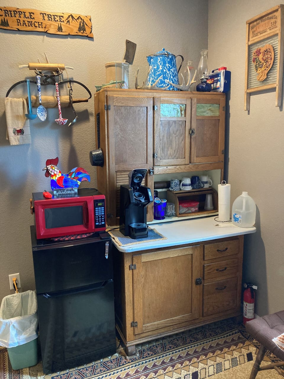 kitchenette  (main floor)
  (Keurig coffee maker, electric skillet, toaster)