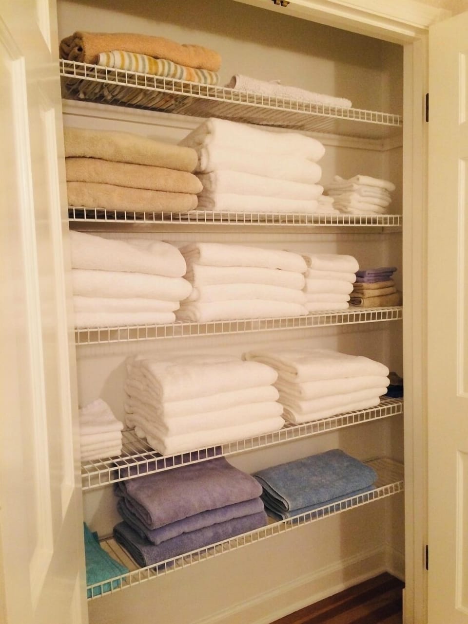 Fresh bath towels in the hallway bath 