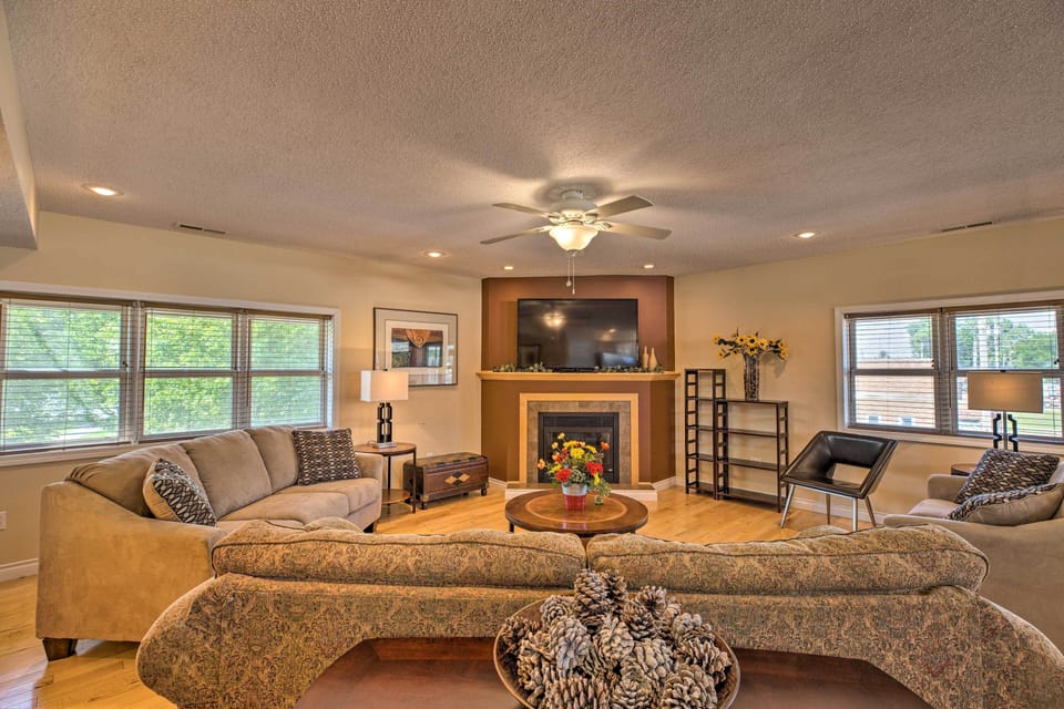 Yankton Vacation Rental: 2BR | 1BA | 750 Sq Ft