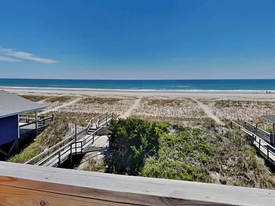 Upper Deck Ocean Views