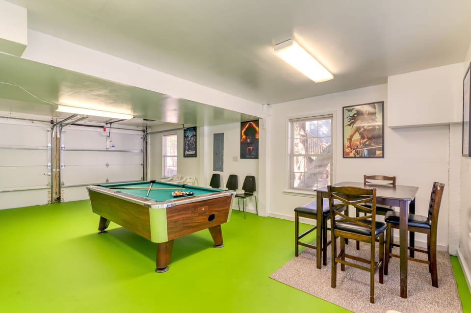 The garage with a pool table (1st floor).