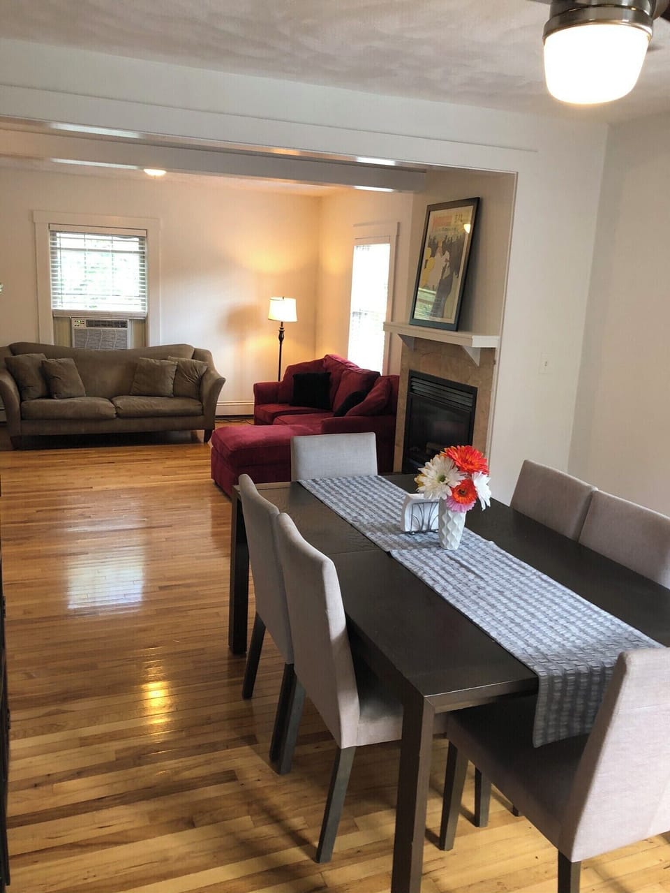 Dining room with seating for 6