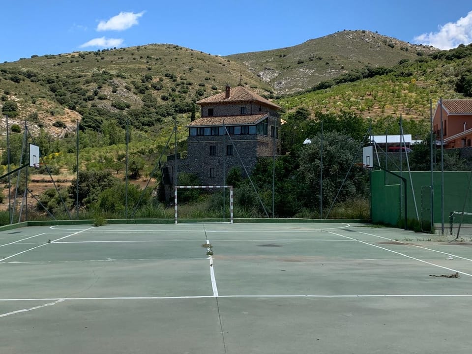 Sport court