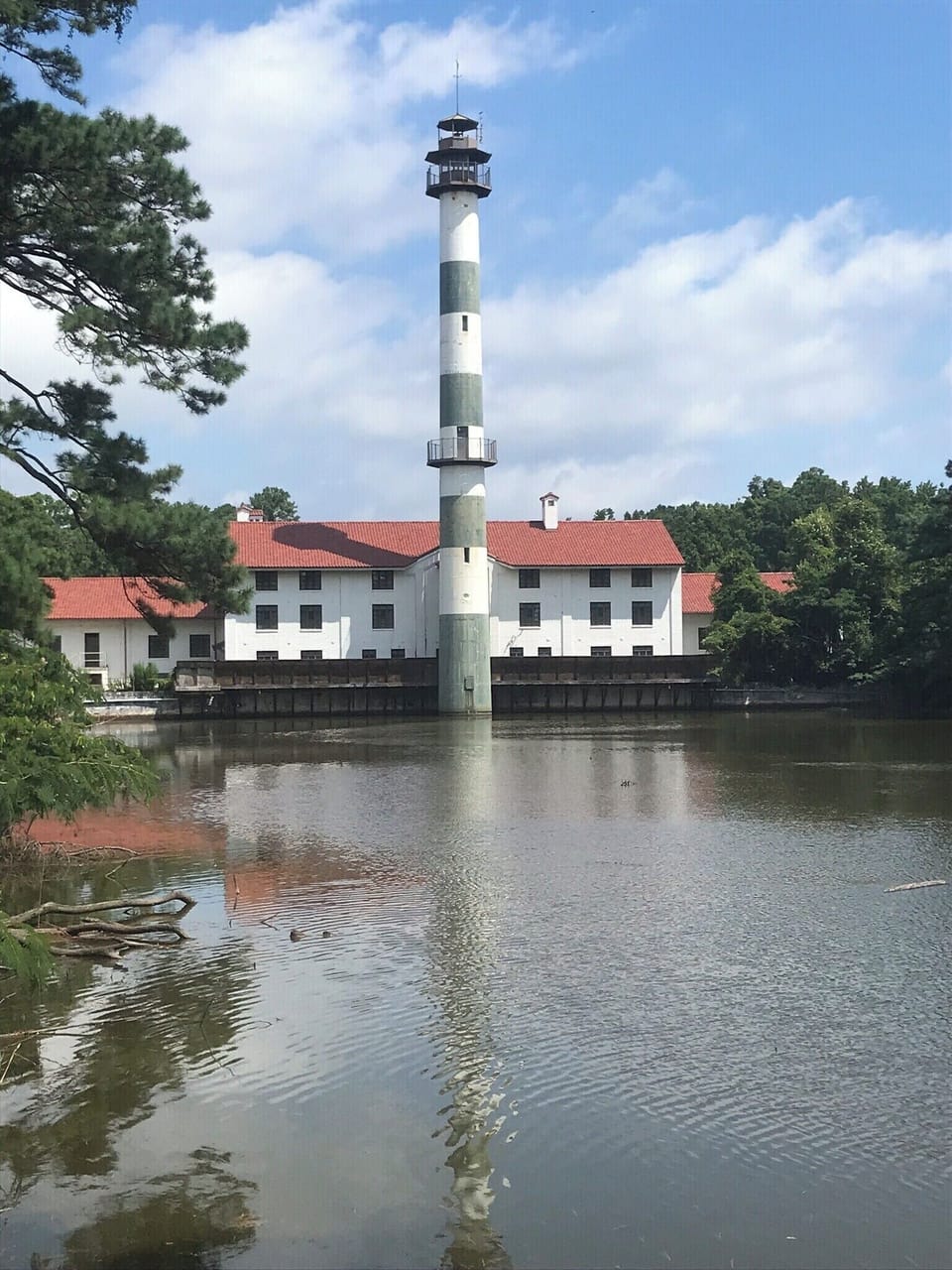 Lake Mattamuskeet Lodge