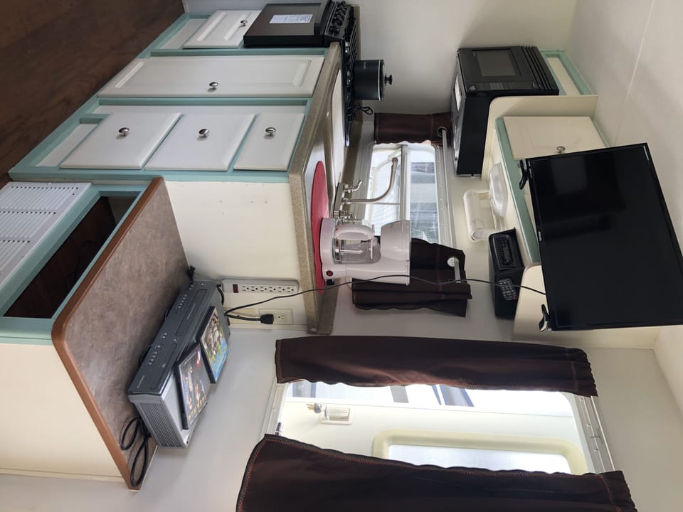 VRBO won't let me delete this camper. It is no longer for rent. 