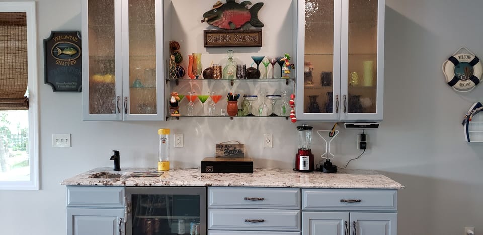Wet Bar Main Level