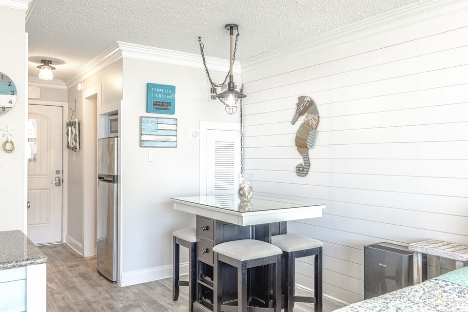Dining area for 4 + refrigerator and microwave