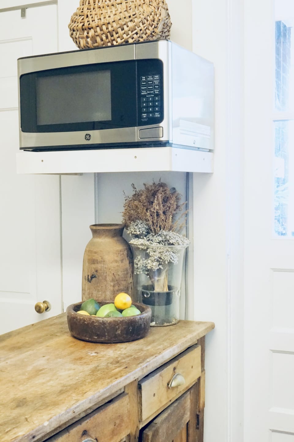 Kitchen Photo 2