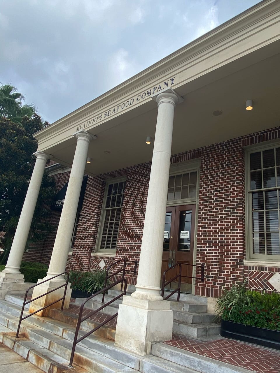 McAdoo's Restaurant has a great Saturday & Sunday brunch. Awesome Bloody Mary’s!